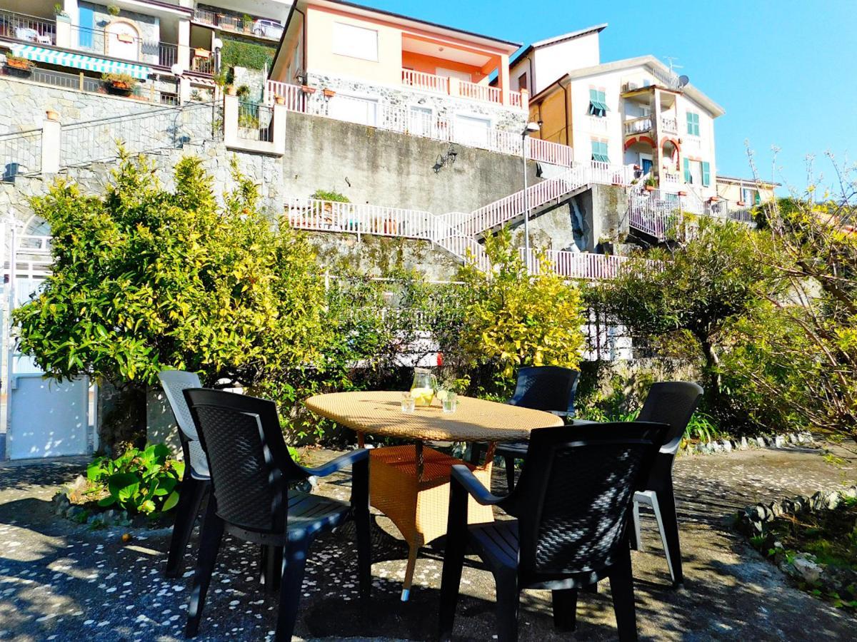 Villa Unifamiliare Con Posto Auto! Levanto Exterior foto